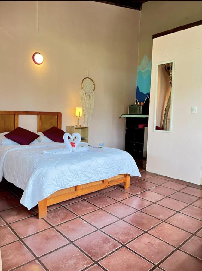 Bed and Breakfast Casa Geraldo à Manuel Antonio Extérieur photo