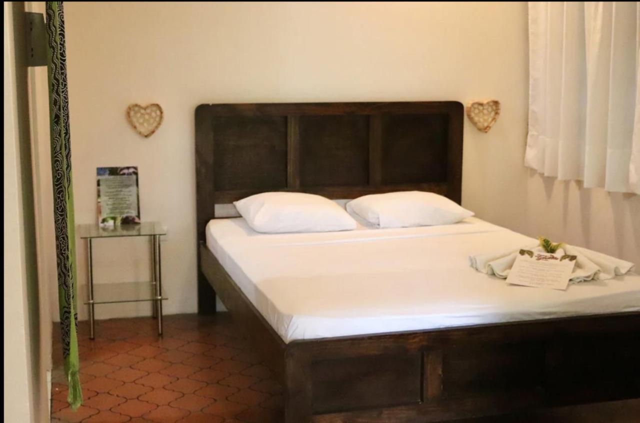 Bed and Breakfast Casa Geraldo à Manuel Antonio Extérieur photo